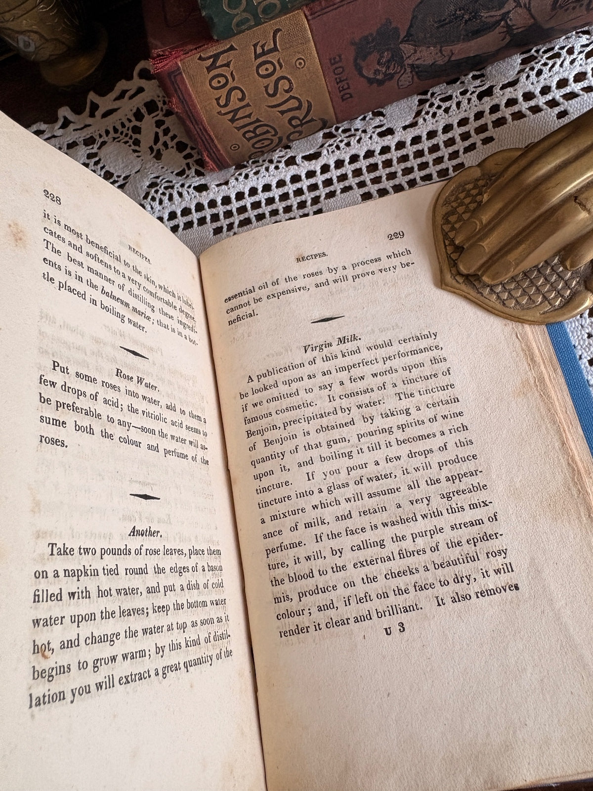 1811 The Mirror of the Graces by A Lady of Distinction - First Edition
